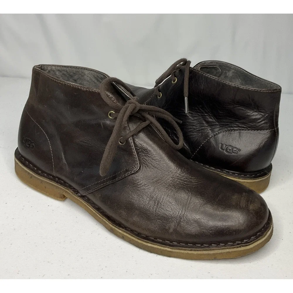 UGG Leighton Chukka Boot 3275 Leather Shoes Chocolate Brown 2 eye Men Sz 12‎